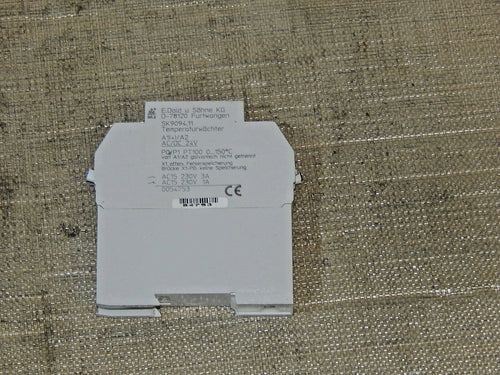 2x E.Dold & Söhne Temperaturwächter  SK9094.11 used