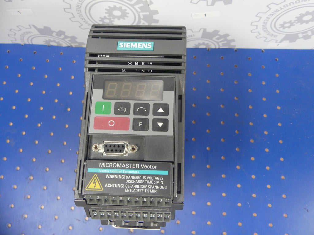 SIEMENS MICROMASTER 6SE3212-1CA40