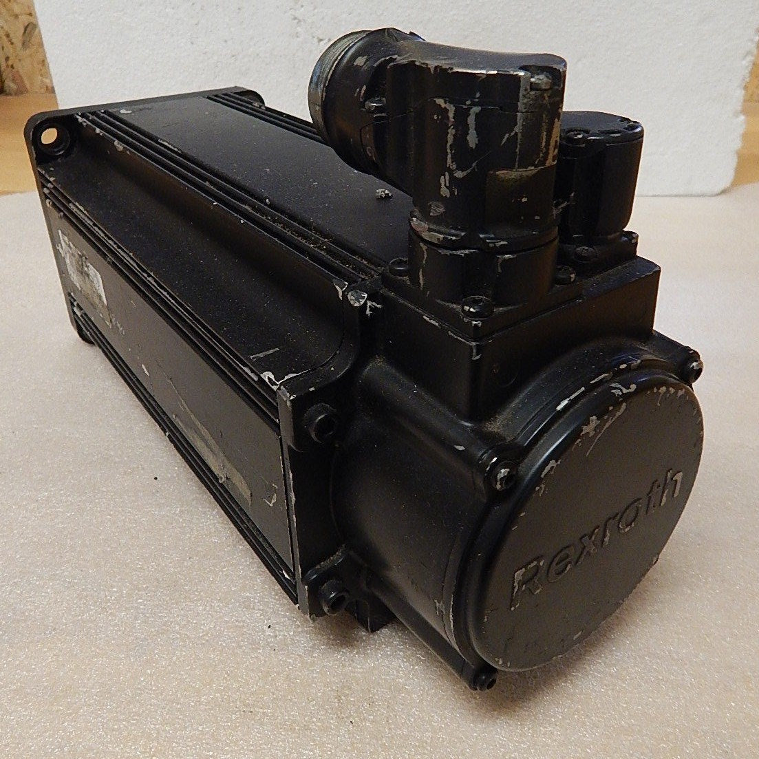 Rexroth Servomotor MSK 071D-0300-NN-M1-UG1-NNNN used