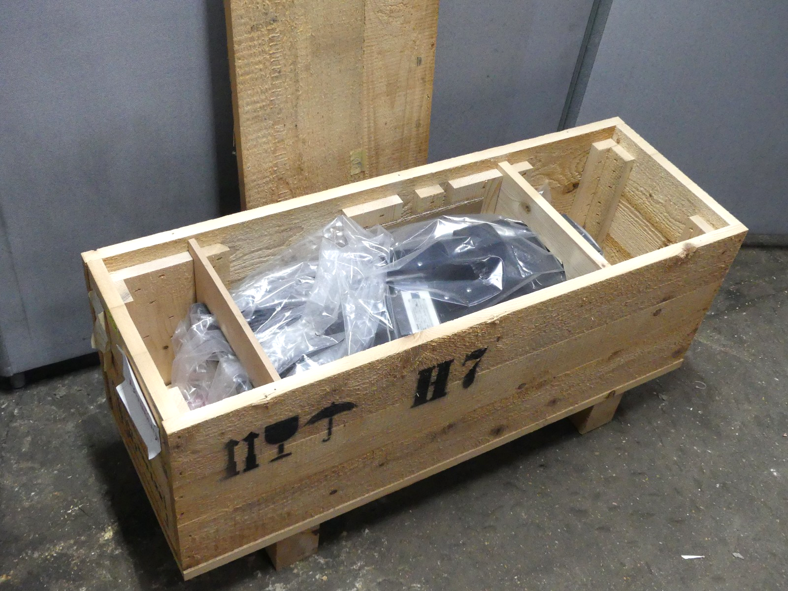 REXROTH MAD130D-0200-SA-M0-AG0-05-R1