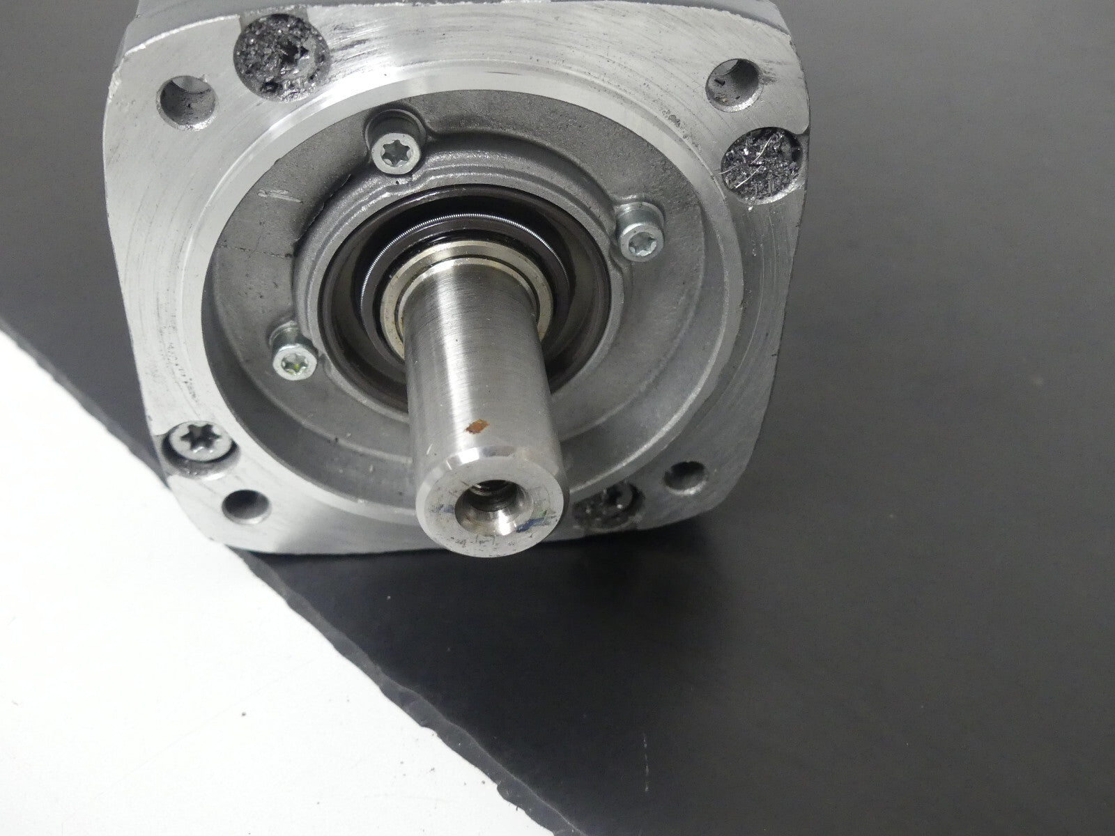 SIEMENS 1FK7042-2AF71-1EH2 used