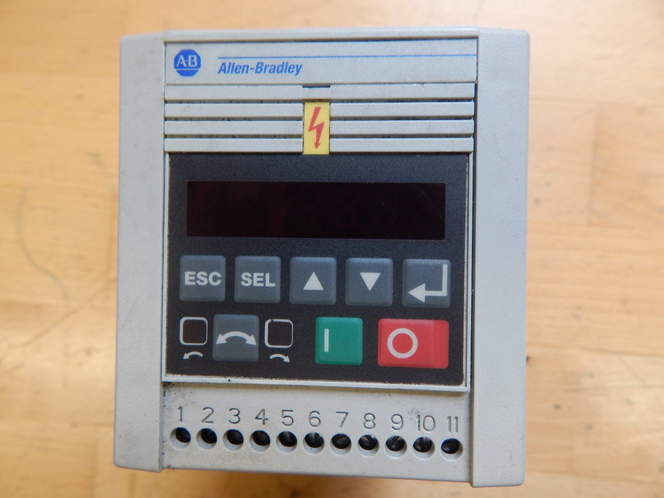 Allen Bradley 160-BA03NSF1P1 Series C 0,75KW / 1HP
