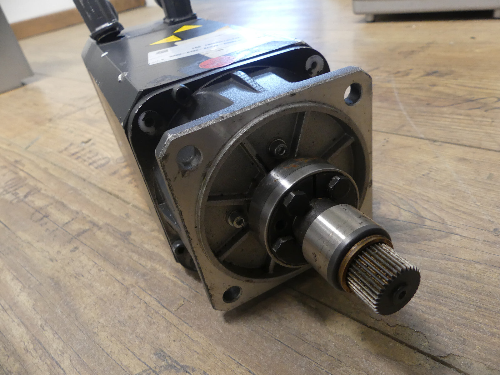 Siemens 1FT6062-6AC78-3AL9-Z - Anschluss beschädigt (s.Bilder)