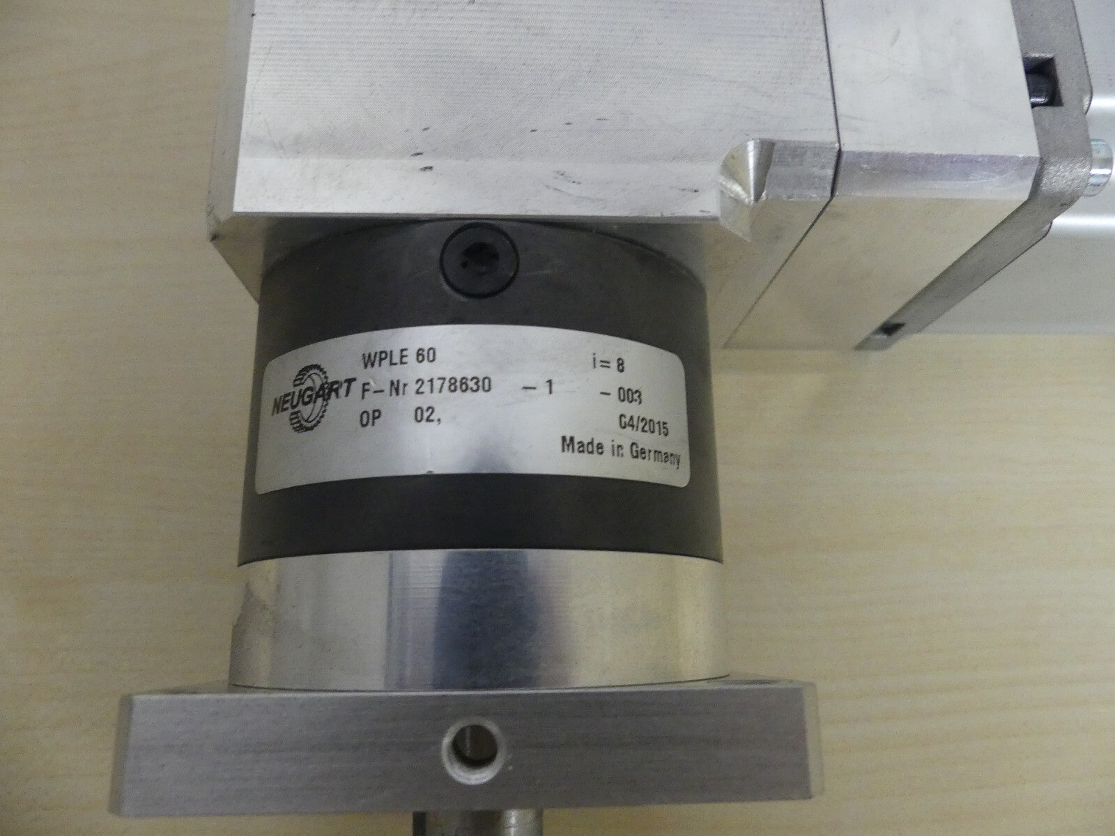 REXROTH MSM031B-0300-NN-M0-CH1 + NEUGART WPLE 60 i=8