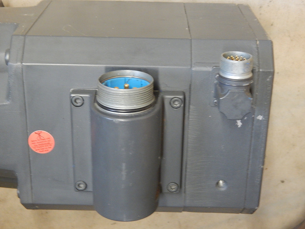 SIEMENS 3~Servomotor  1FT6082-1AF71-1EG1 Used