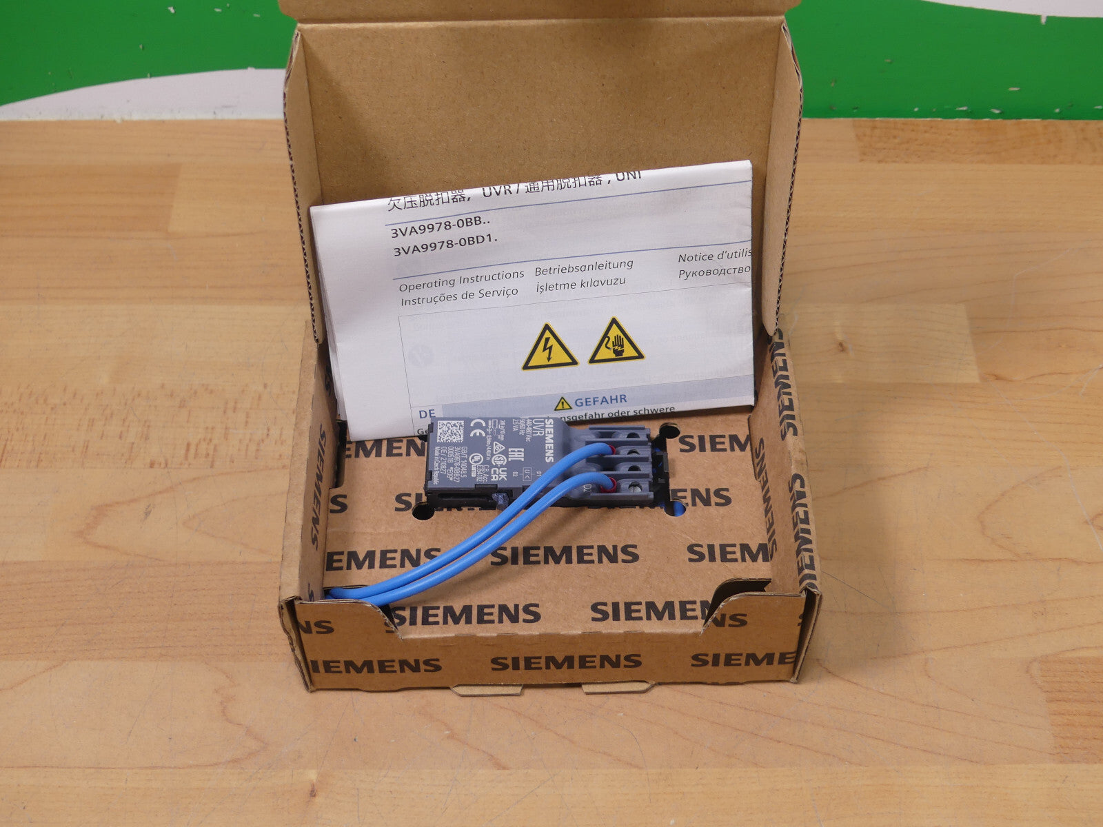 Siemens 3VA9978-0BB27 E: 09 Unterspannungsauslöser