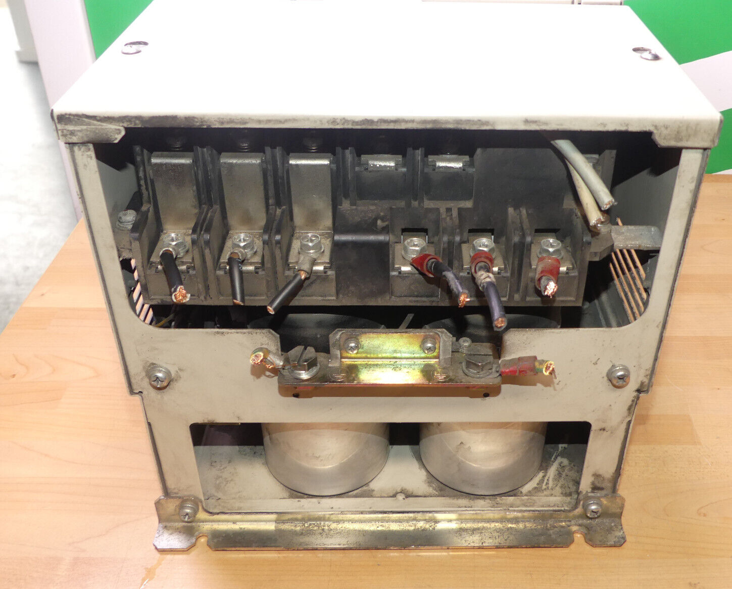 YASKAWA Electric AC DRIVE CIMR-F7E4022