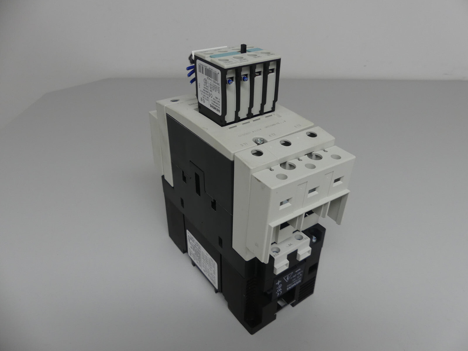 Siemens 3RT1046-1BB44 + 3RH1921-1HA22