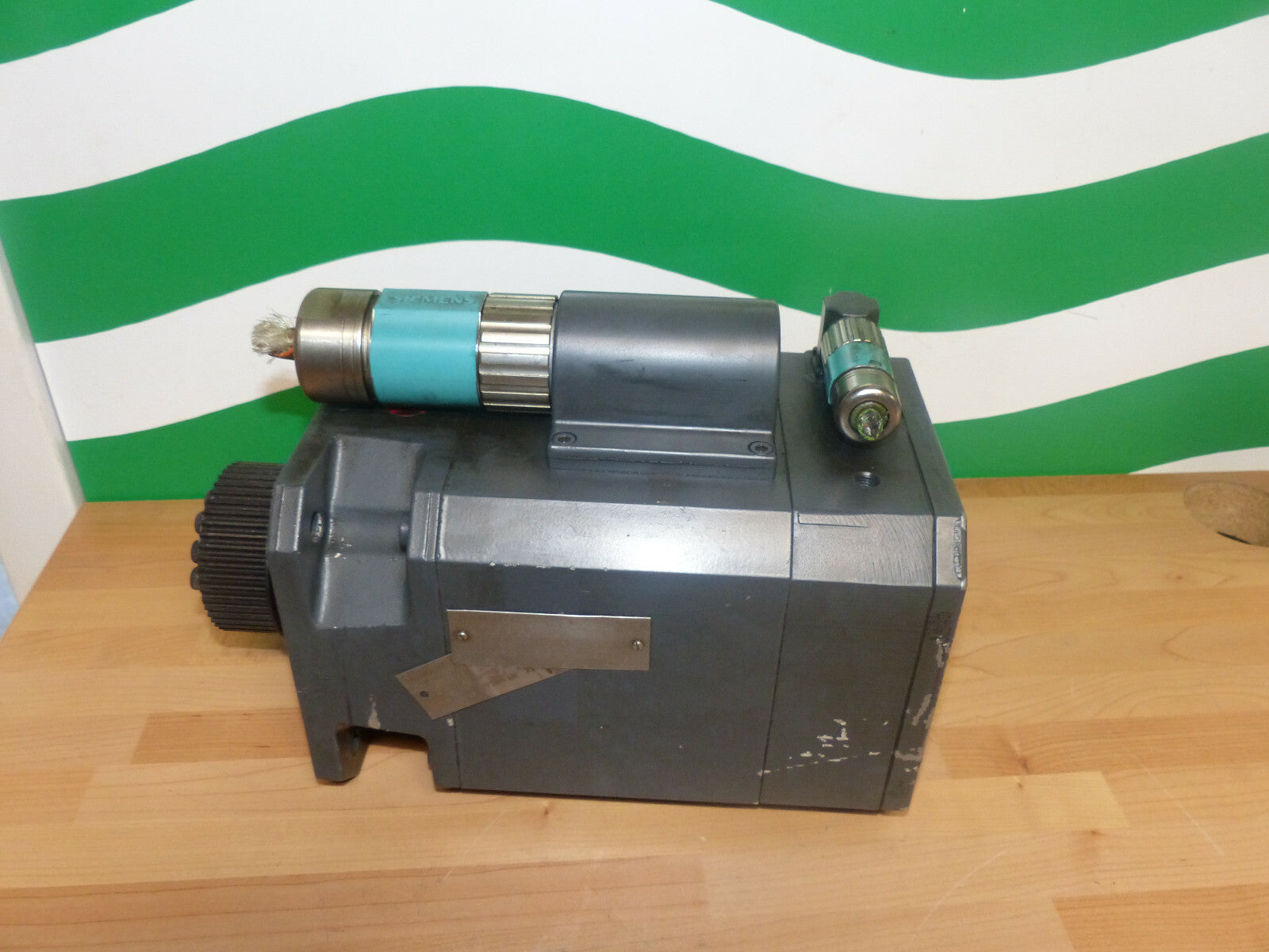 SIEMENS 1FT6082-8AK71-1AG6 / 1FT60828AK711AG6 s.Bilder