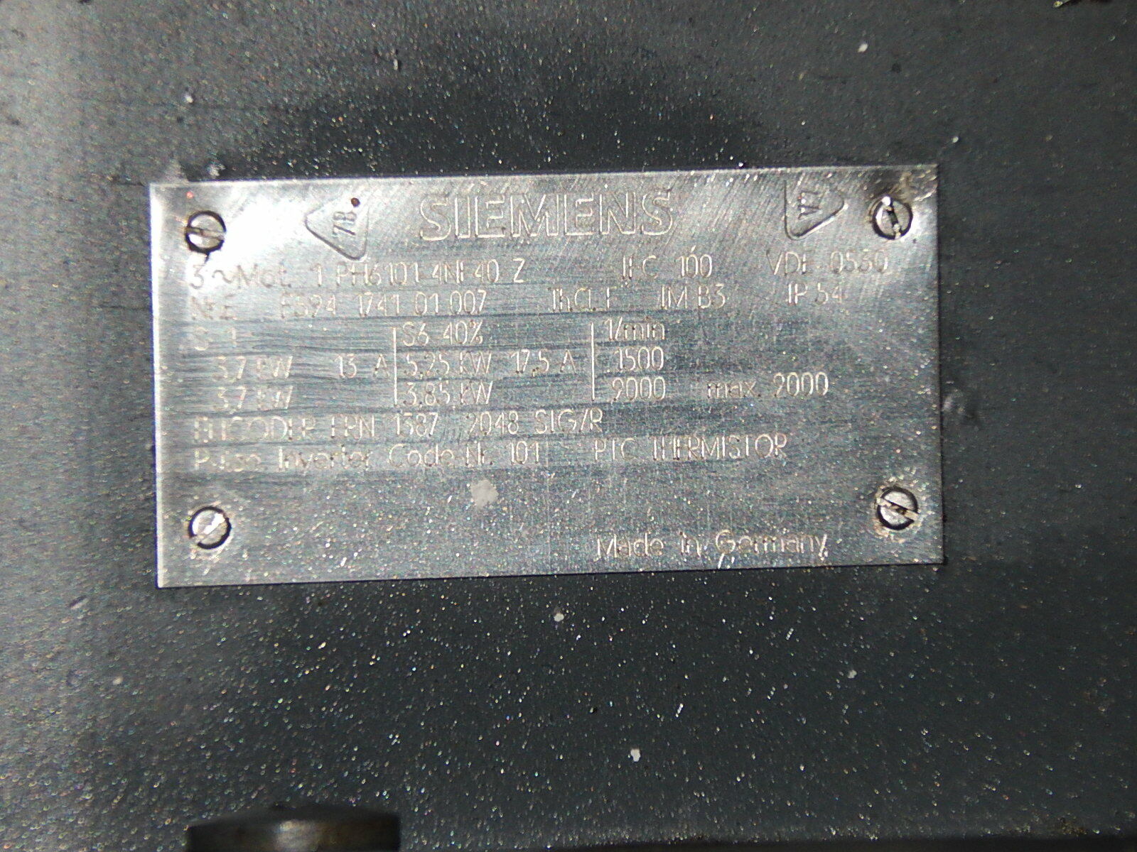  Siemens  3~Motor  1PH6101-4NF40-Z  used
