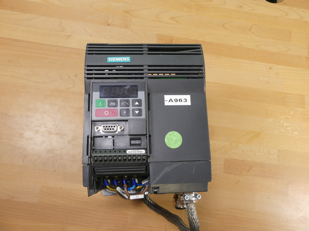 Siemens 6SE9215-8DB40 Micromaster  (leicht beschädigt) + 6se3290-0db87-0fa3