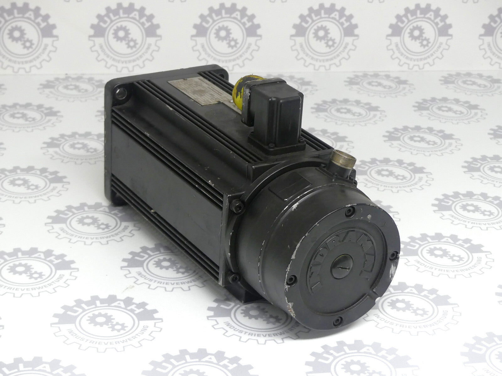 Indramat MAC090B-0-JD-2-C/110-A-0