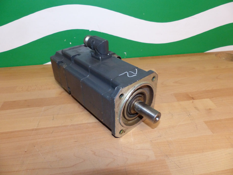 Siemens 1FK7042-5AK71-3EH5   1FK70425AK713EH5  used