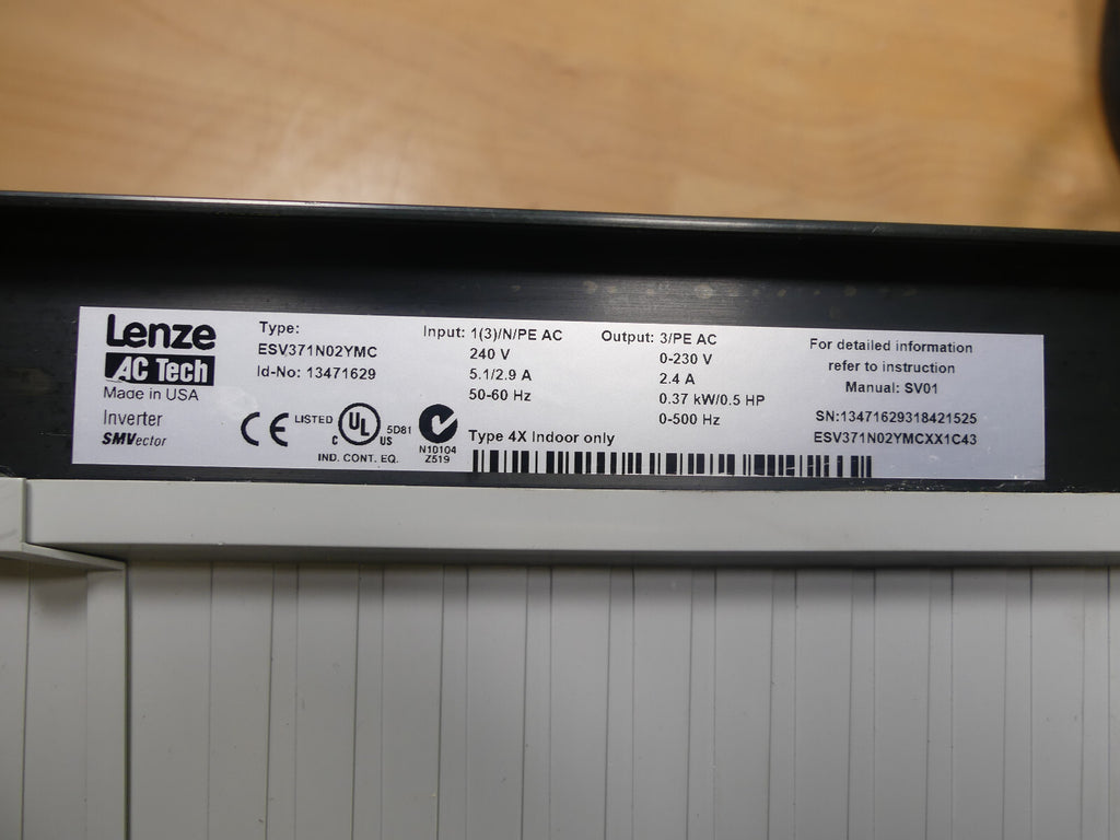 Lenze  SMV Frequenzumrichter   ESV371N02YMC
