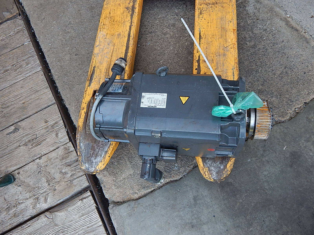 Siemens 3~Motor Servomotor 1PH8103-1FD12-0BF1 Used