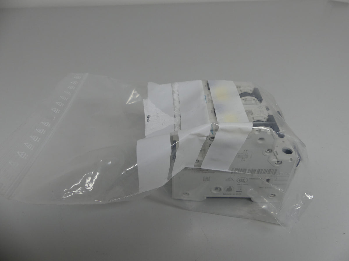 2x Siemens 5SU1354-7KK16