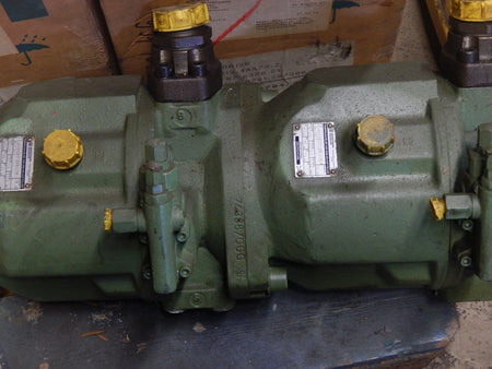 Mannesmann REXROTH Axialkolbenpumpe A10VS071DER/21R-P+E-A10VS071DER/21R-PPA11