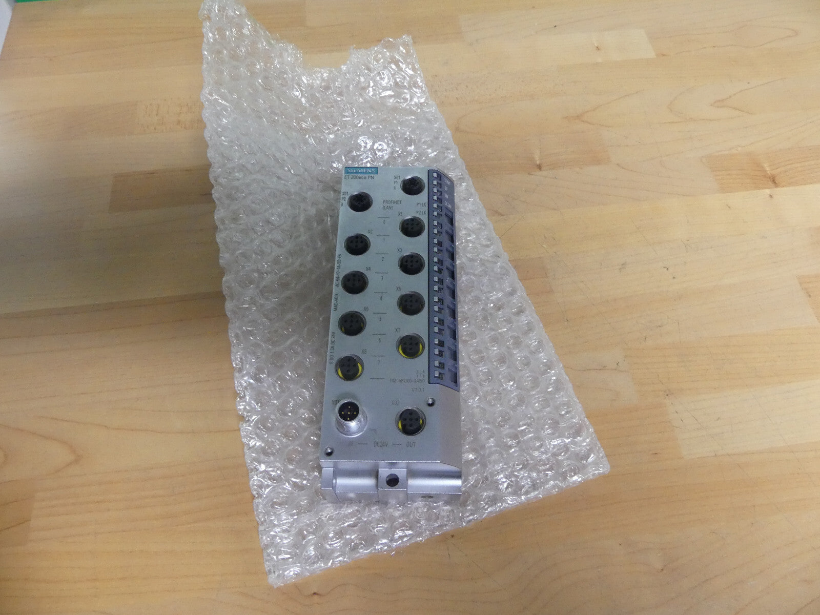 SIEMENS SIMATIC ET 200ECO PN 6ES7142-6BG00-0AB0