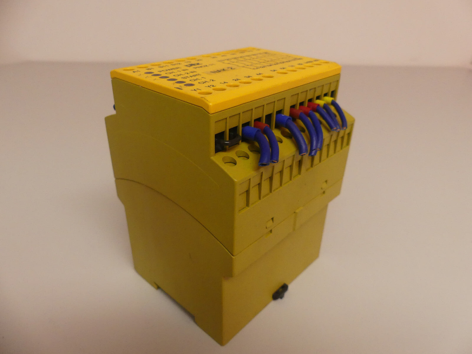 PILZ PNOZ 11 774086