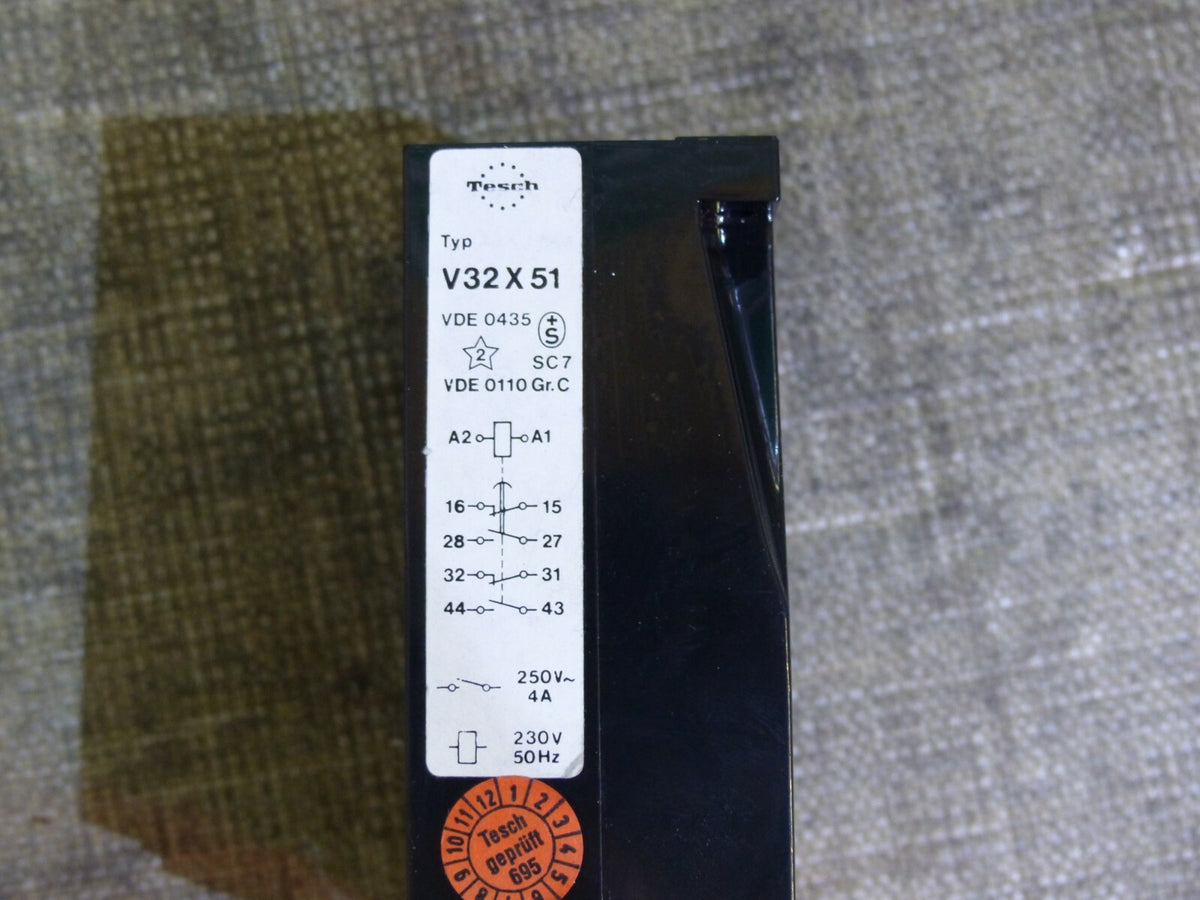 Tesch V32 X 51