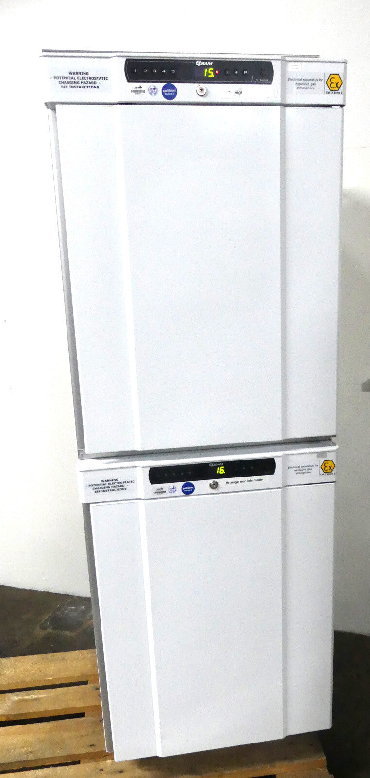 Gram Labortiefkühlschrank Type IIRF210 LG 102035412