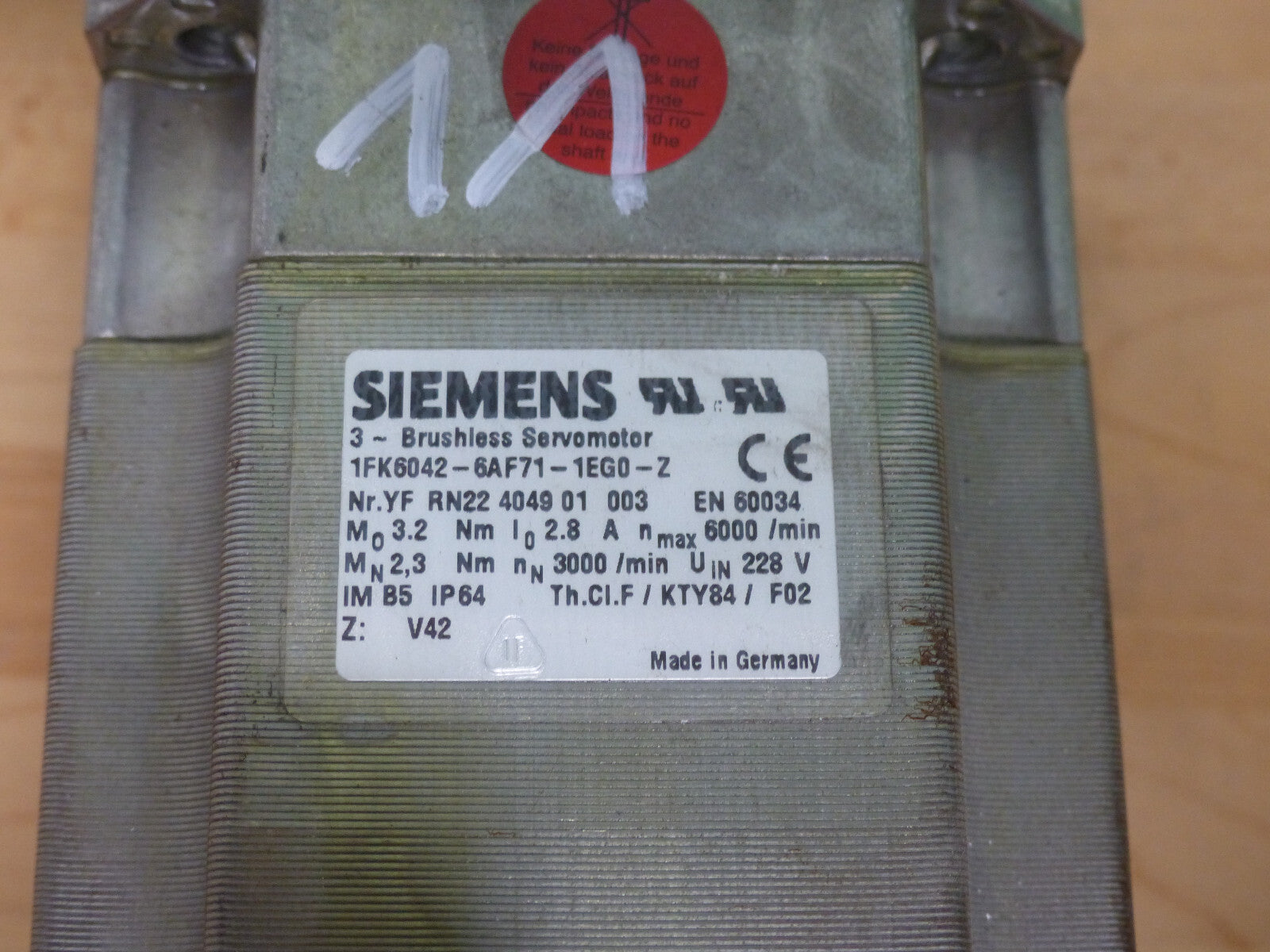 SIEMENS 1FK6042-6AF71-1EG0-Z  1FK60426AF711EG0Z Nezewertig s.Bilder