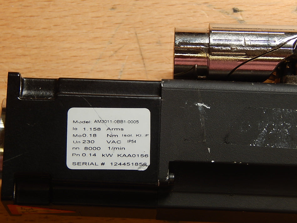 BECKHOFF SERVOMOTOR AM3031-0BB1-0005   8000 1/min  Used