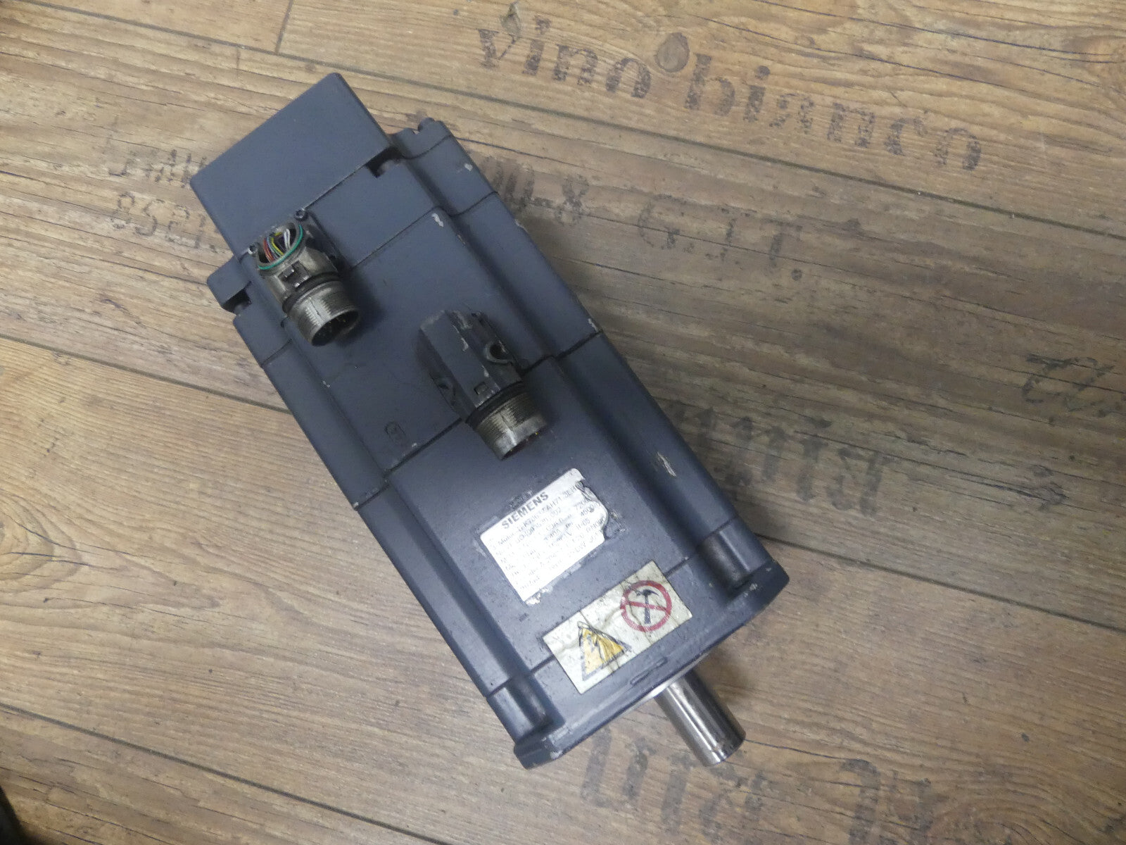 Siemens 1FK7063-5AH71-3EH5 Stecker beschädigt S.Bilder