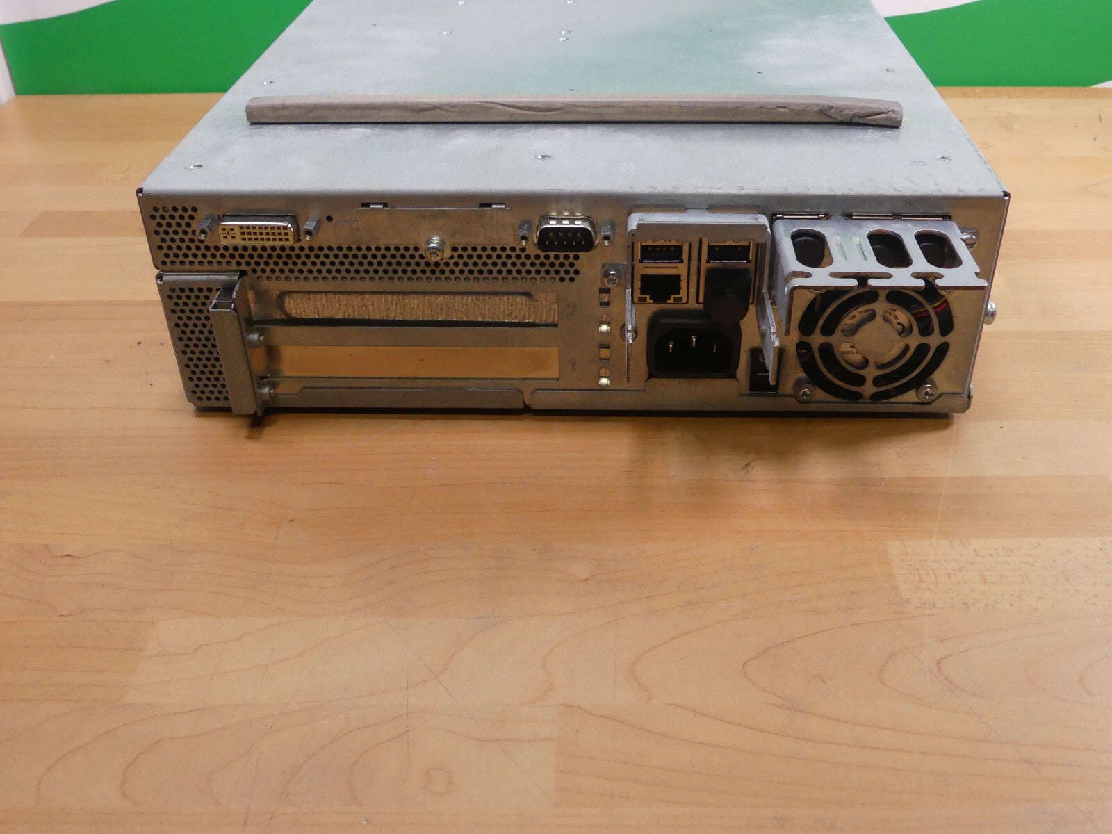 SIEMENS SIMATIC HMI IPC677C 6AV7894-0BJ30-0BC0