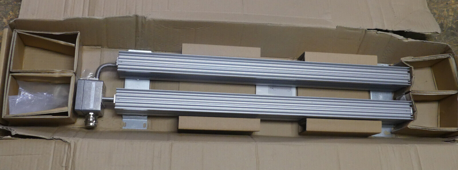 Lenze Brake Resistor ERBS018R01K9 / 1900W