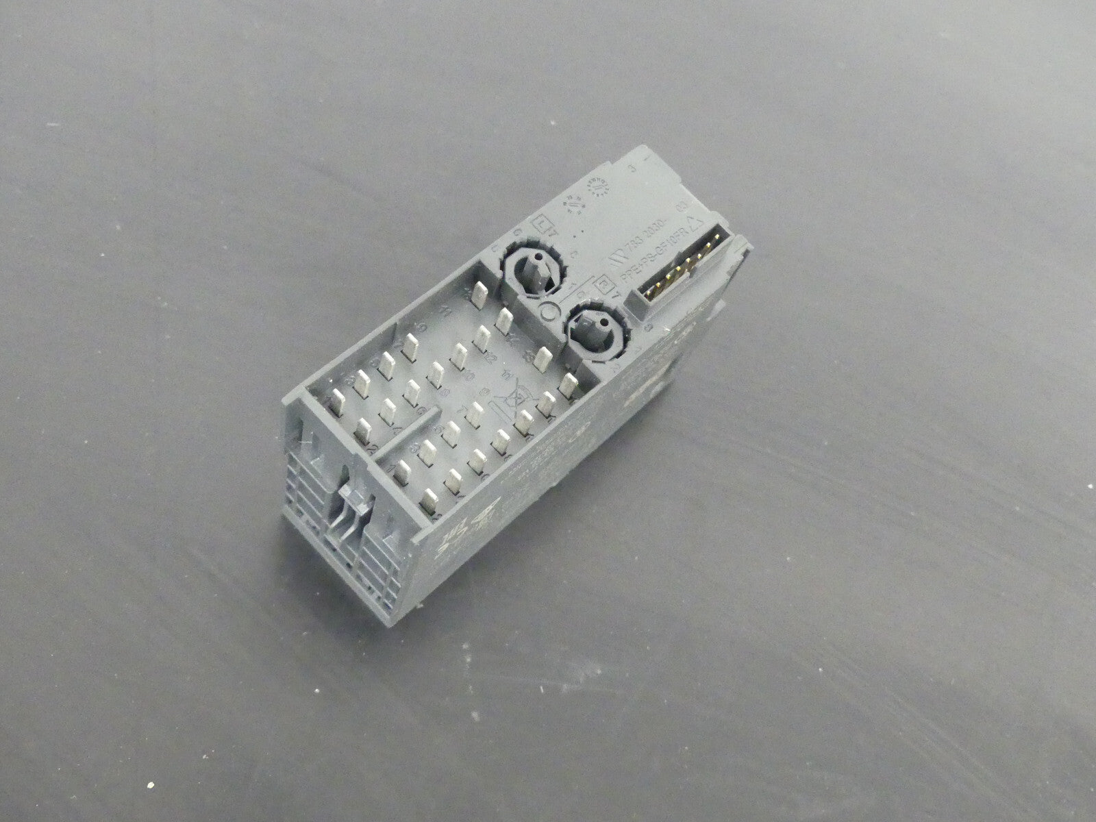 Siemens 6ES7 138-4FA05-0AB0    6ES71384FA050AB0