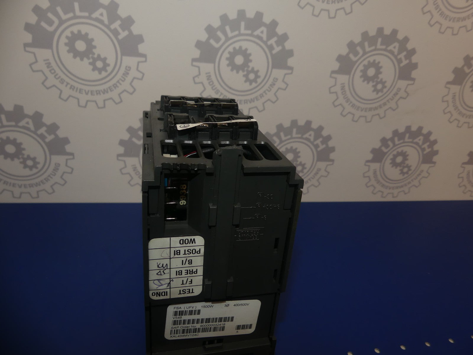 Siemens 6SE3214-0DA40 - Leicht beschädigt