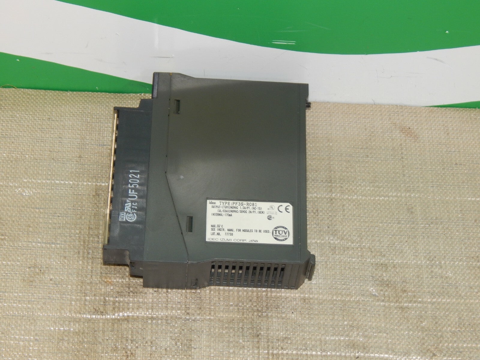  Idec Izumi R081 // PF3S-R081 PF3SR081