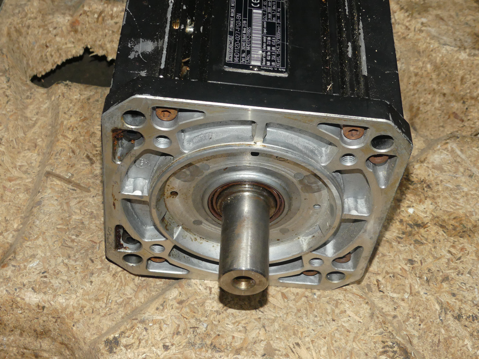 REXROTH INDRAMAT PERMANENT MAGNET MHD112D-027-PG0-BN SERVO MOTOR Used