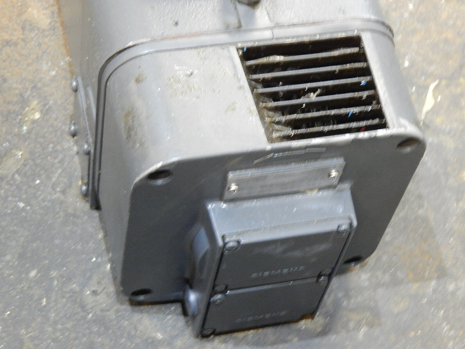  Siemens  3~Motor  1PH6101-4NF40-Z  used