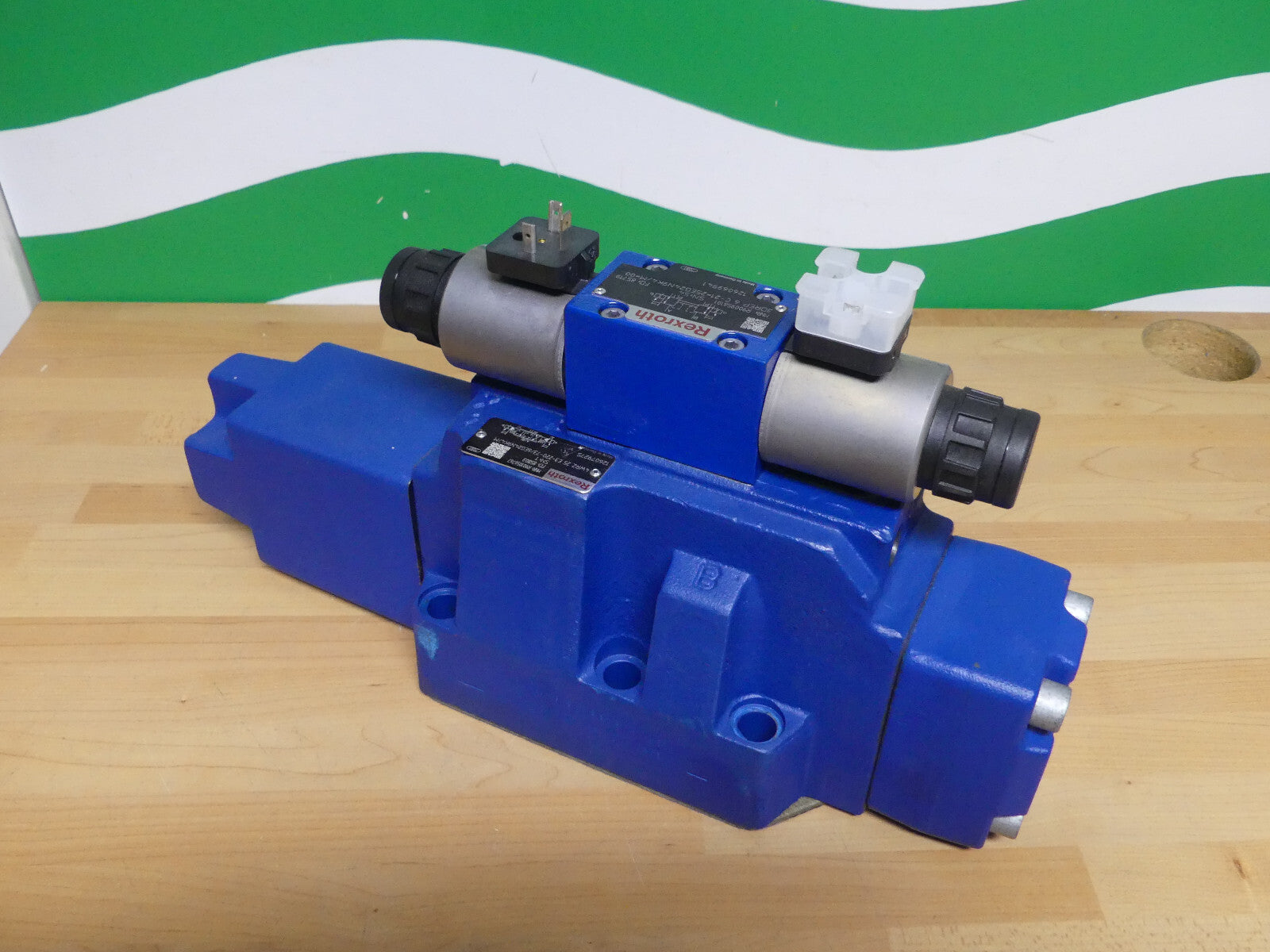 rexroth 4wrz 25 e3-220-73/6eg24n9k4/m +3drep 6c-21=25eg24n9k4/m=00