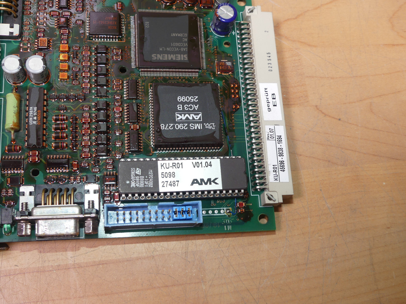 AMK KU-VE1-1.03 KUVE1103 V01.04 KU-R01