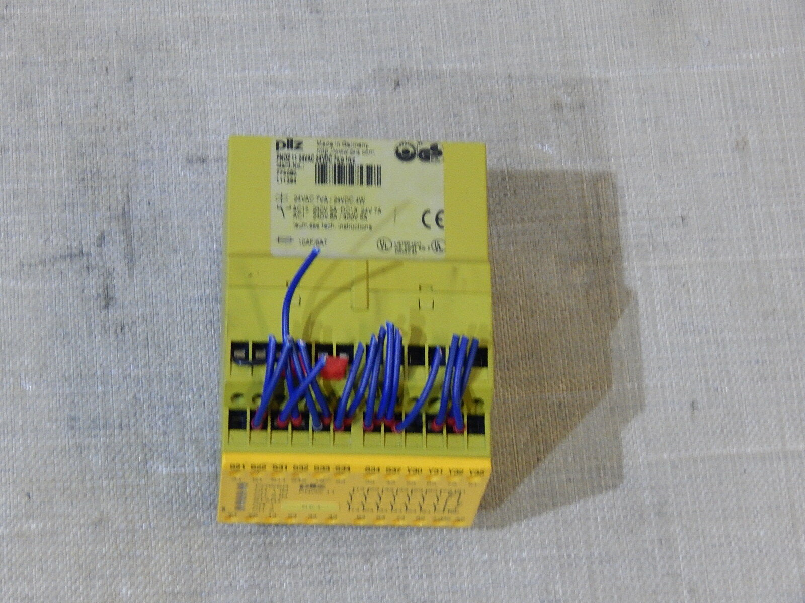 PILZ PNOZ11-24VAC-24VDC-7N/o-1n/c / PNOZ1124VAC24VDC7NO1NC used