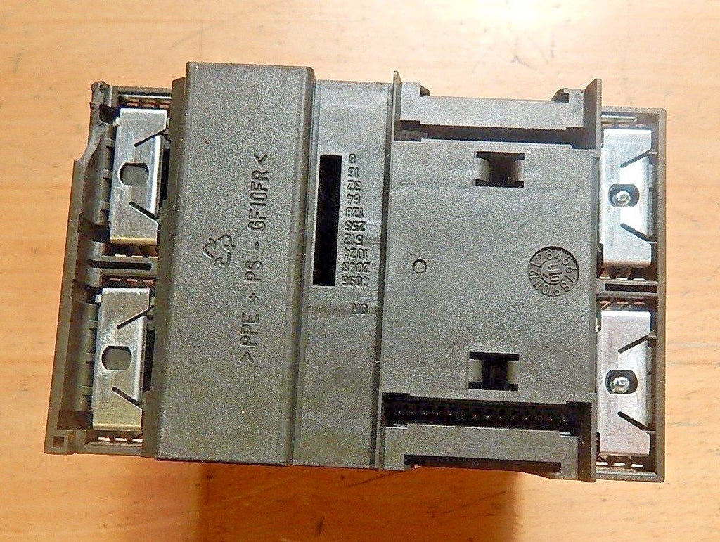SIEMENS Simatic S7 6ES7 361-3CA01-0AA0 INTERFACE MODULE ANSCHALTUNG - Used 