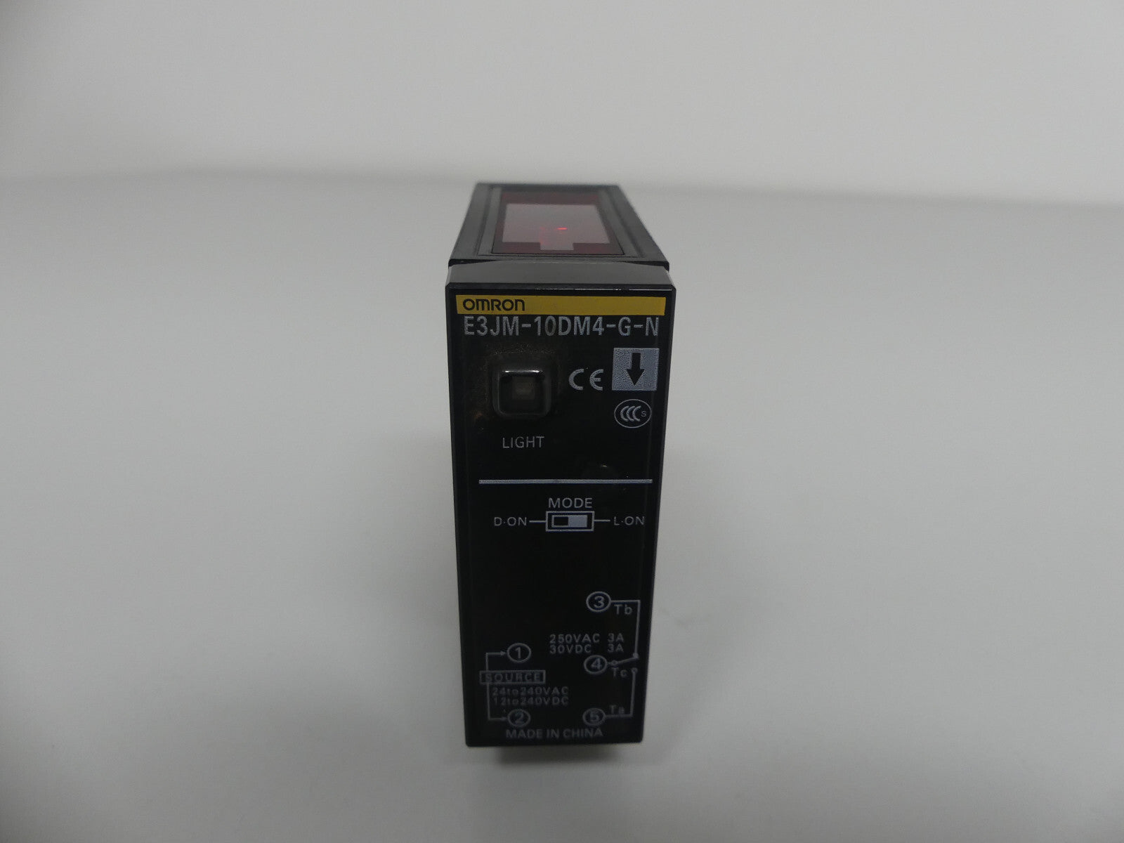Omron E3JM-10DM4-G-N