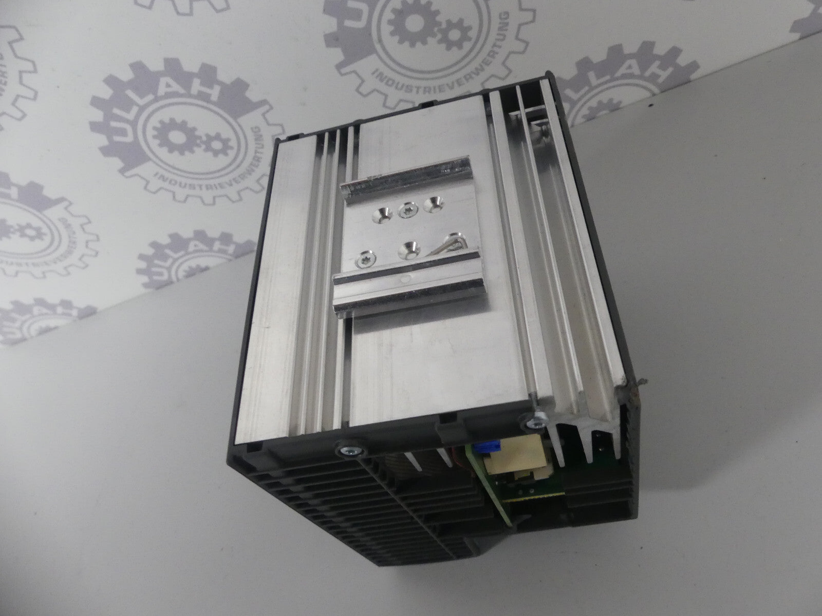 Siemens 6EP1931-2FC42 Leicht beschädigt