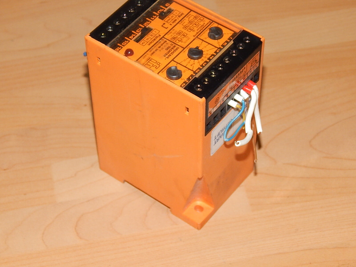  IFM  D 100   DZ 34-A Drehzahlwächter used
