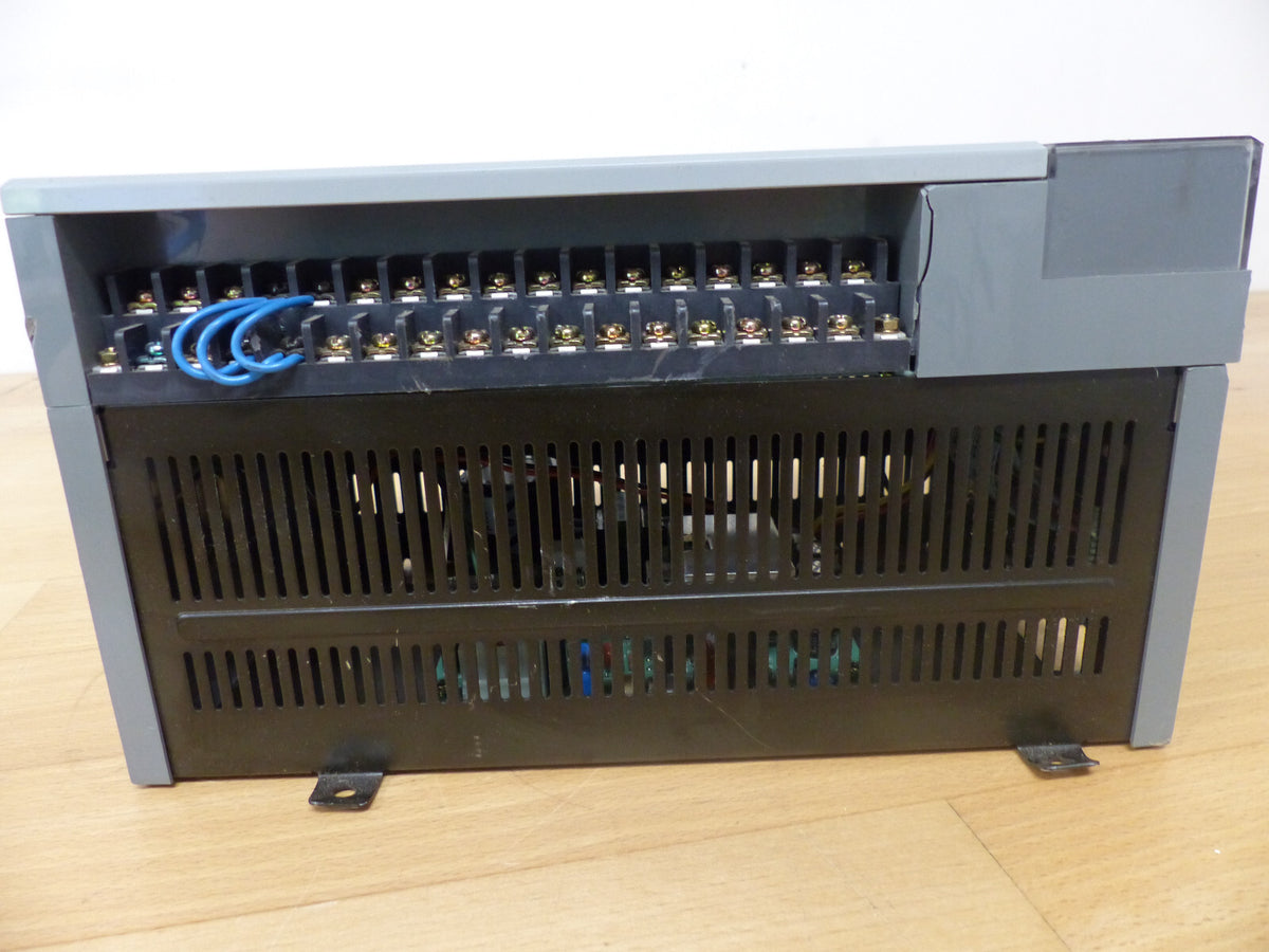 ALLEN-BRADLEY SLC 500 PROGRAMMABLE CONTROLLER leicht beschädigt, s. Bilder