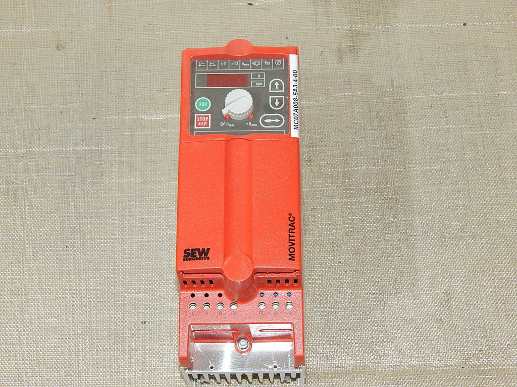 SEW Movitrac MC07A008-5A3-4-00  Frequenzumrichter 0,75kW 