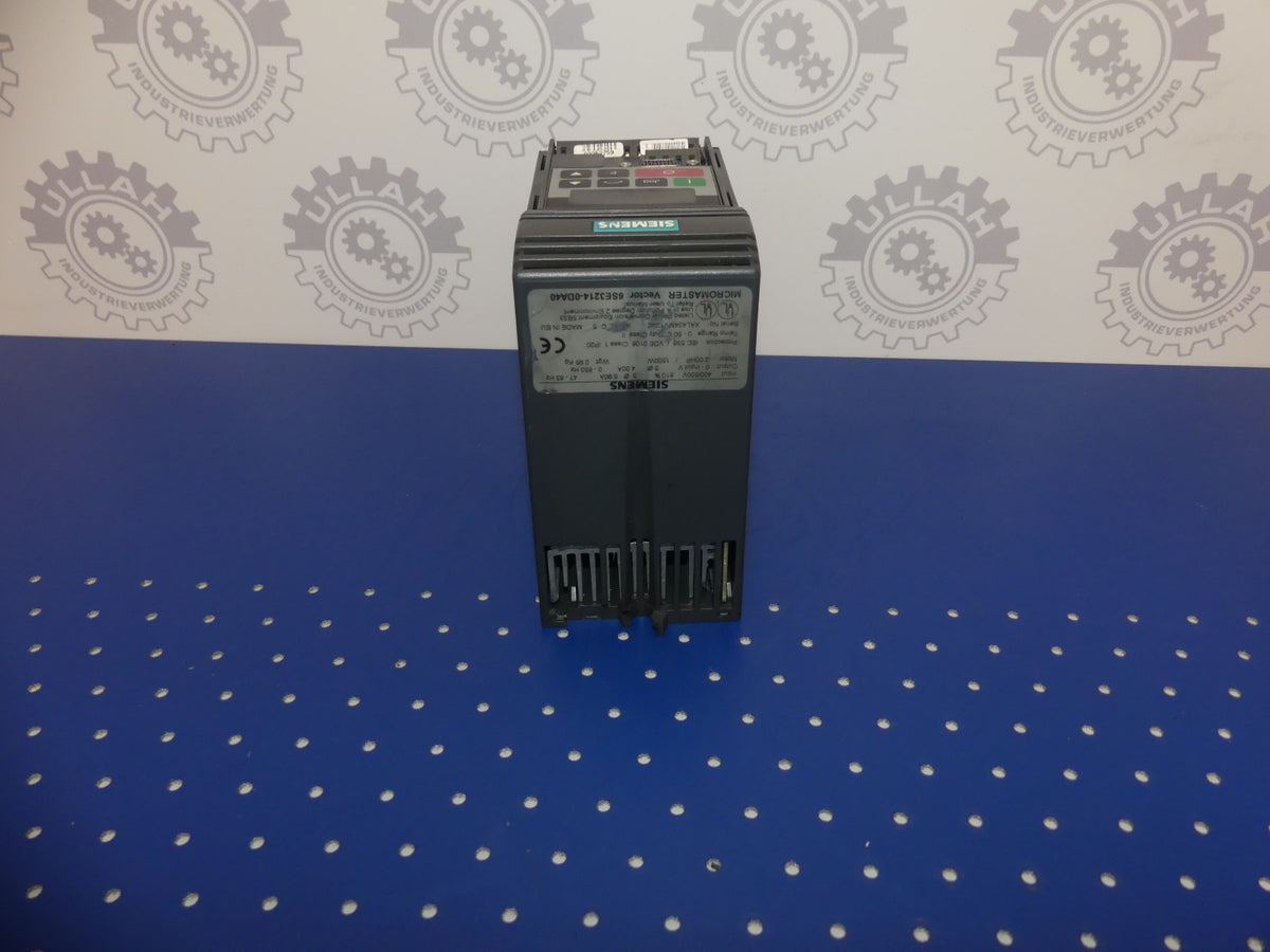 Siemens 6SE3214-0DA40 - Leicht beschädigt