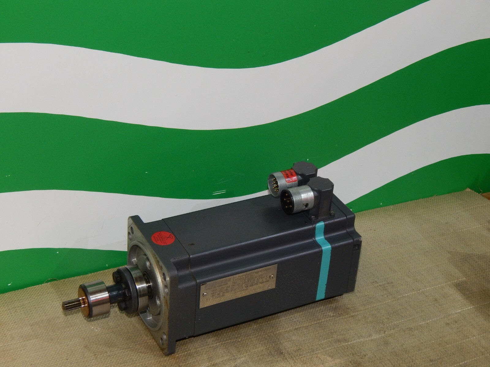  Siemens Permanent Magnet Motor  1FT5044-0AC01-1-Z 