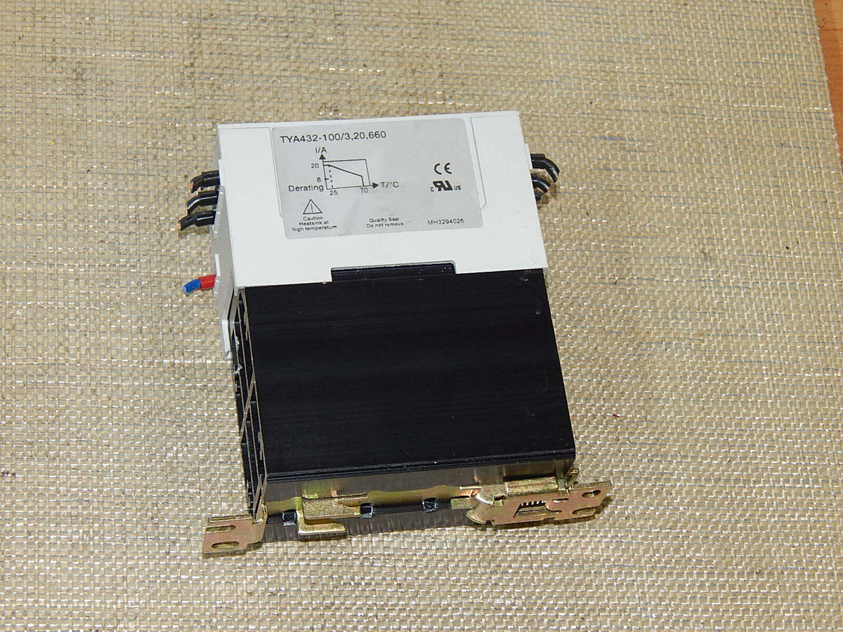 JUMO Leistungsschalter TYA 432-100/3,20,660 used