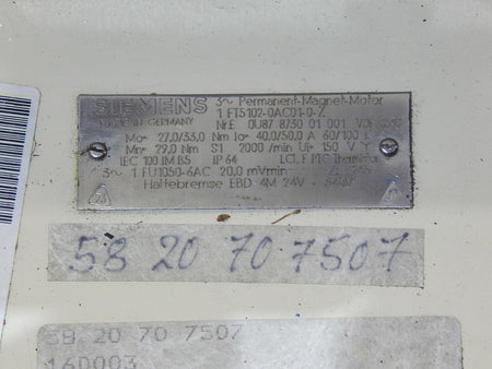 SIEMENS 3~Permanent-Magnet-Motor 1FT5102-0AC01-0-Z Used