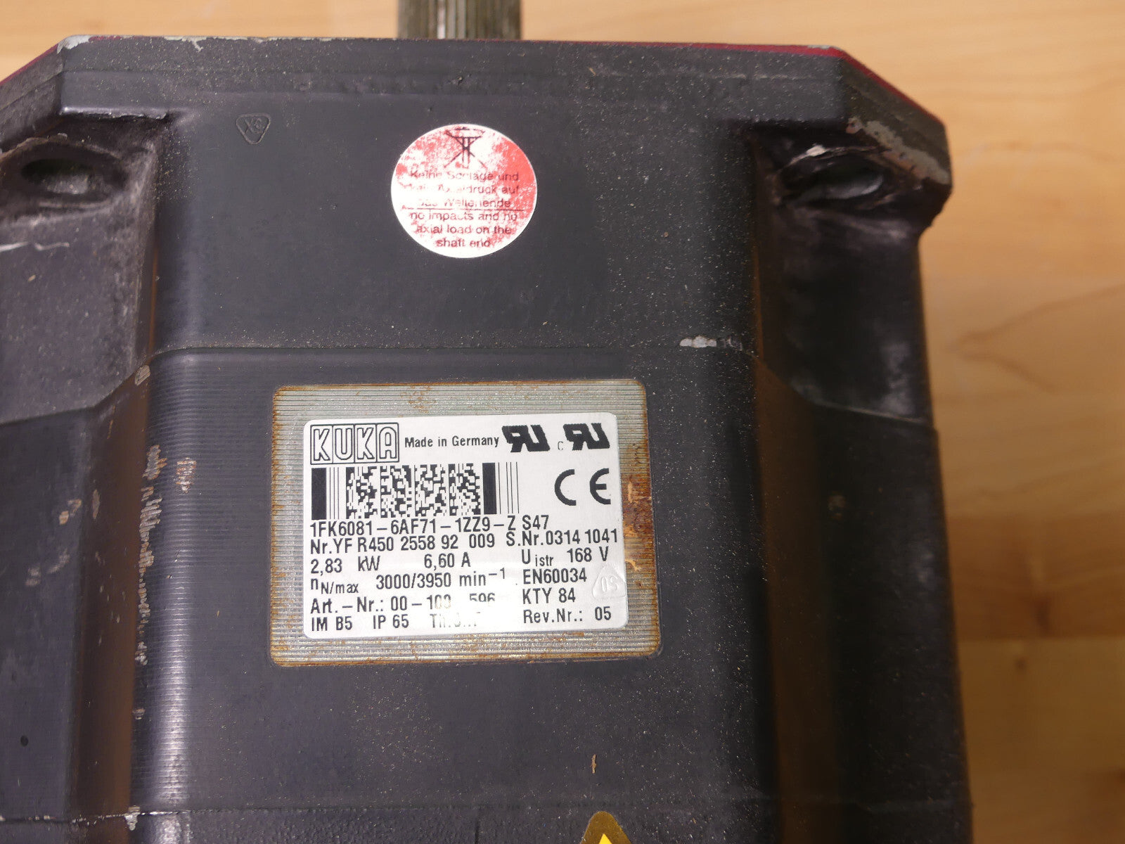 Kuka 1FK6081-6AF71-1ZZ9-Z S47 Servomotor