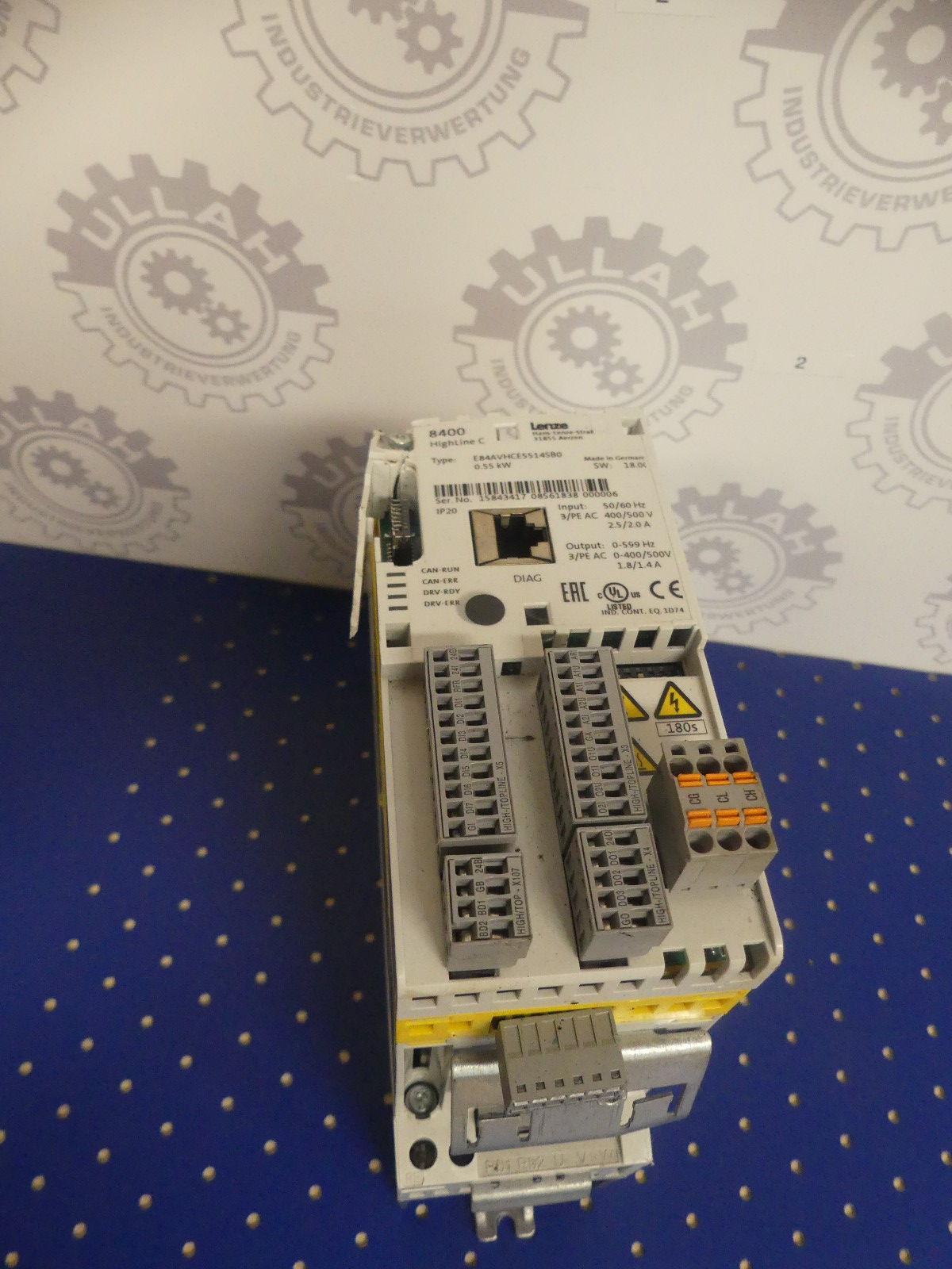 LENZE E84AVHCE5514SB0, beschädigt s. Bilder